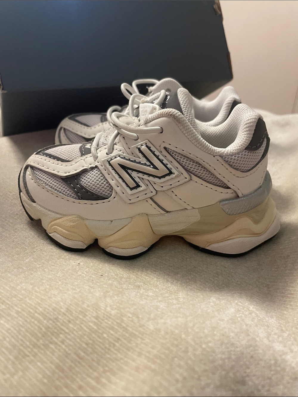 New Balance Kids White and Gray Mesh Sneakers - Picture 2 of 5